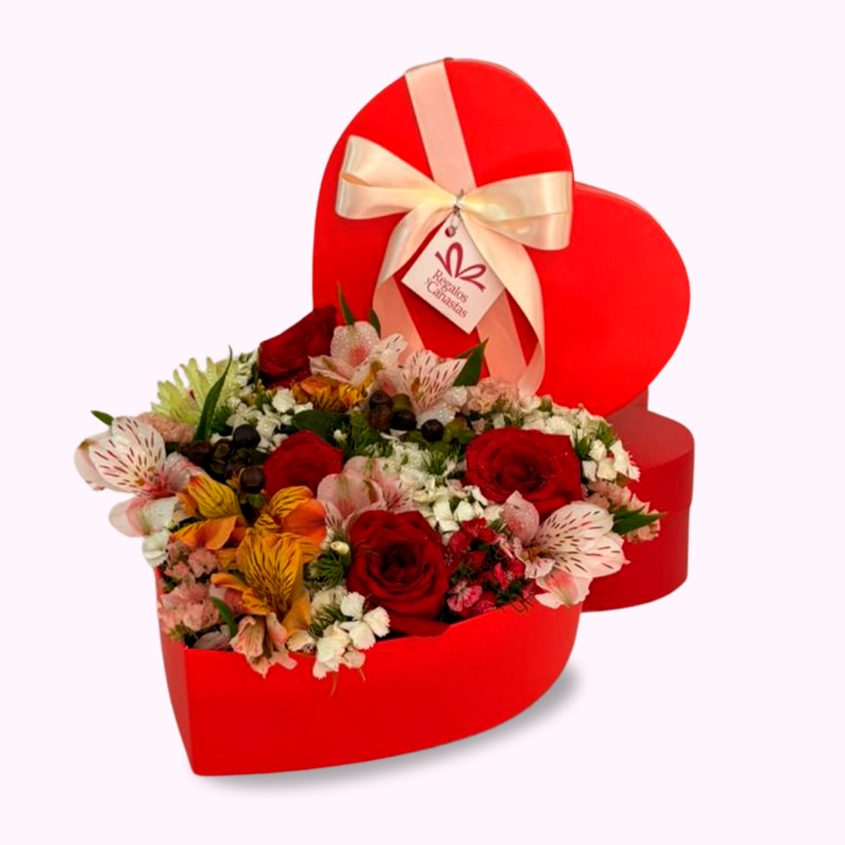 Corazón con Variedad de Flores