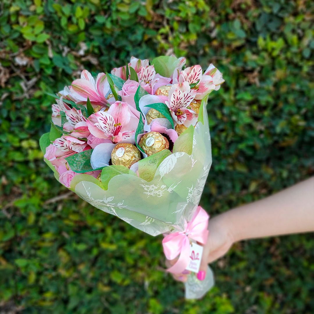 Ramo de Rosas & Ferrero